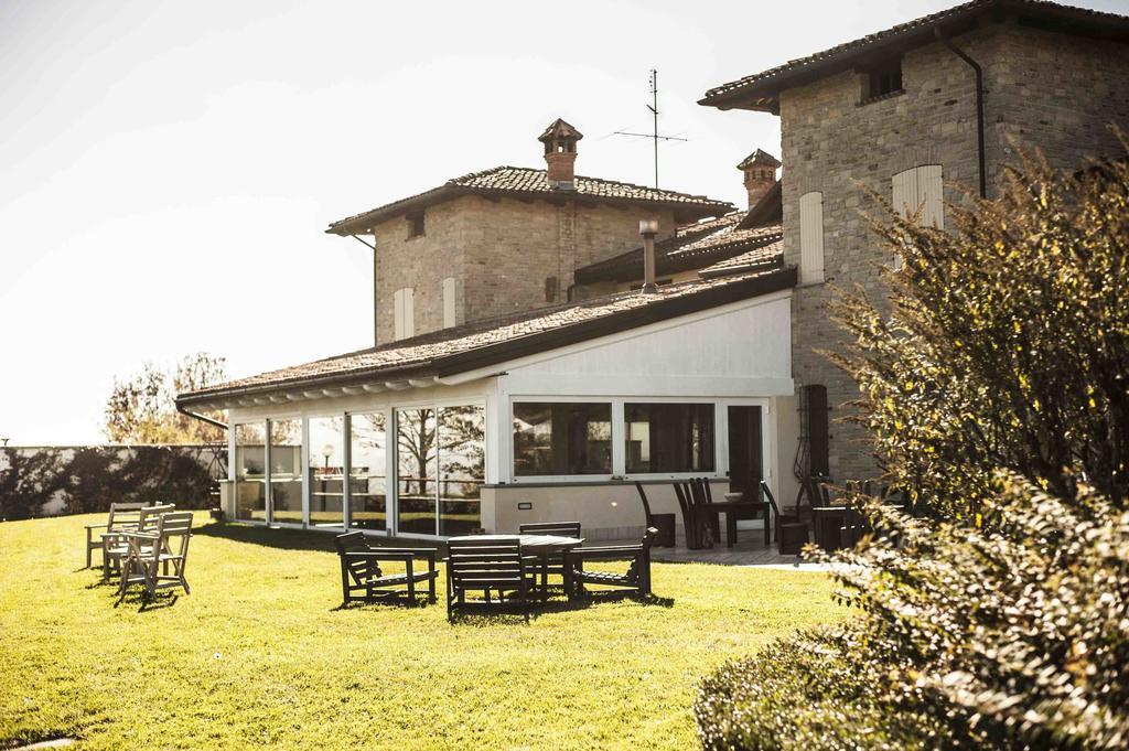 Bauernhof Azienda Agrituristica Alcastle Montabone